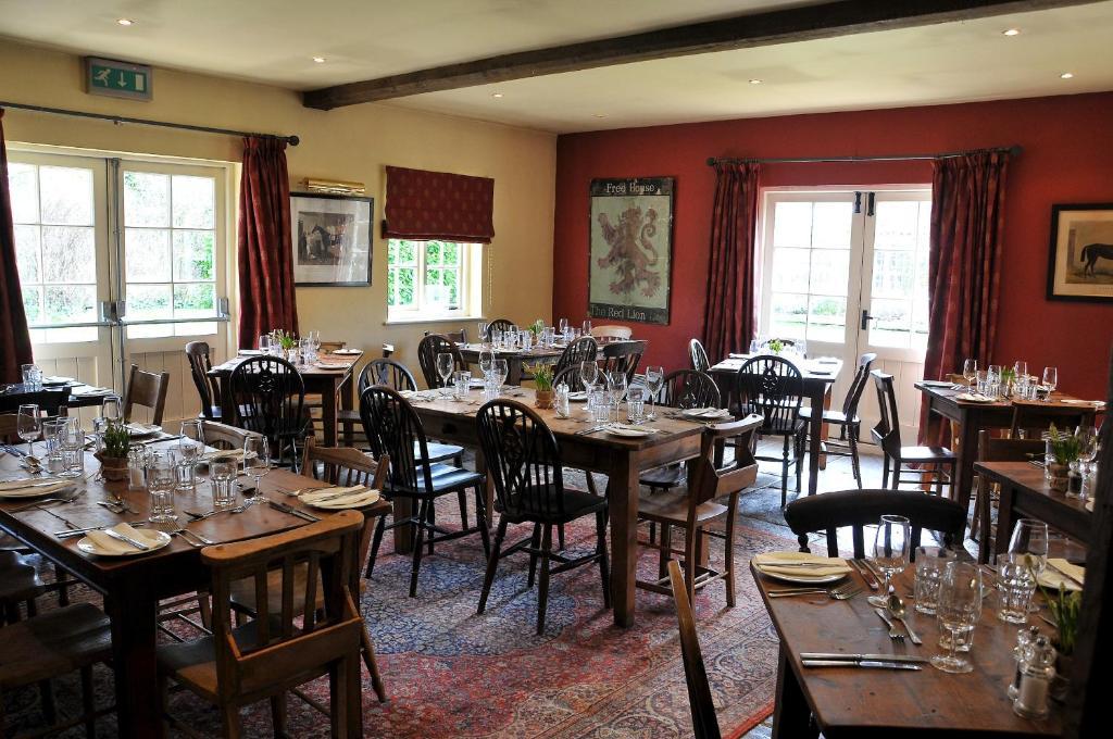 The Red Lion Inn Babcary Экстерьер фото