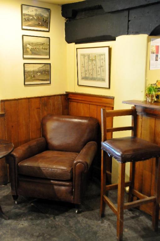 The Red Lion Inn Babcary Экстерьер фото