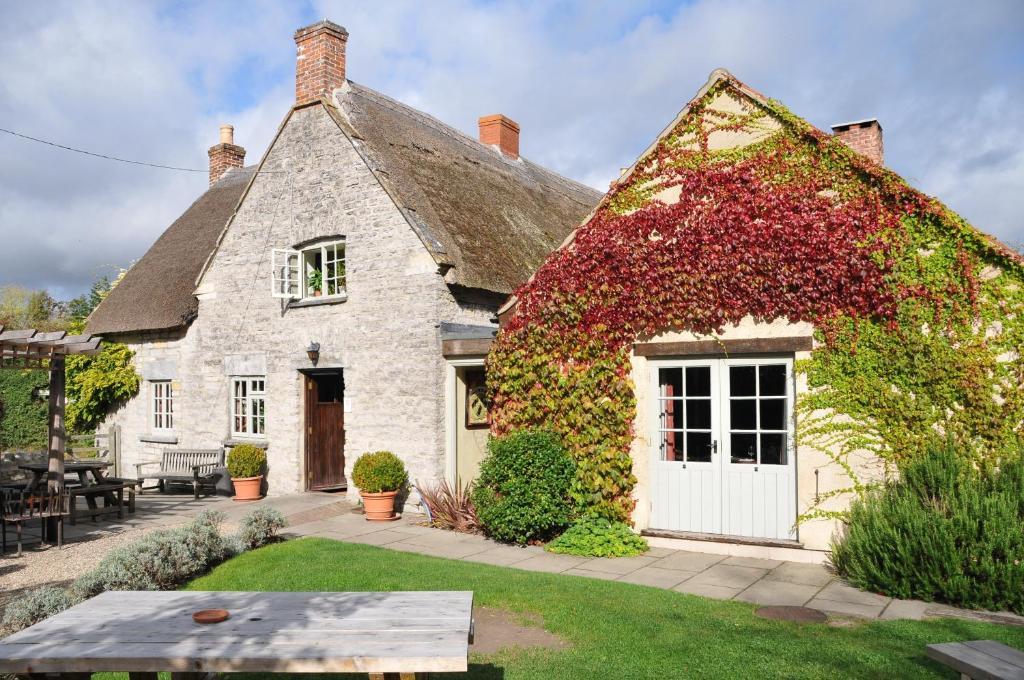 The Red Lion Inn Babcary Экстерьер фото