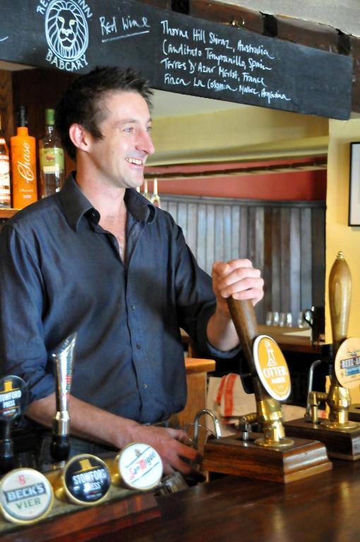 The Red Lion Inn Babcary Экстерьер фото